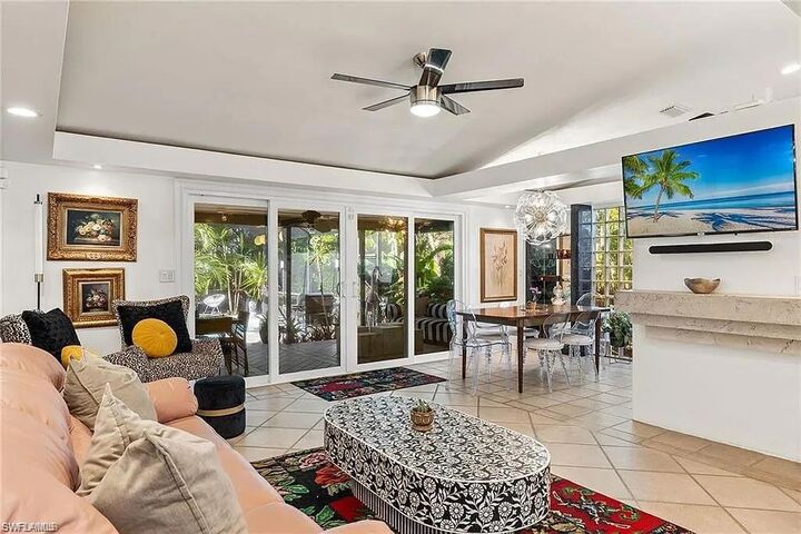 Property Photo: 792 108th Ave N FL 34108