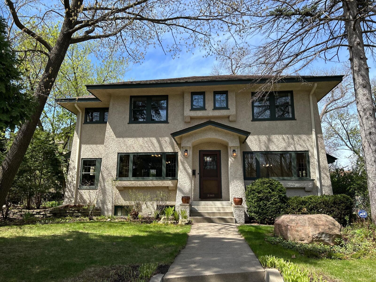 Property Photo:  3940 Richfield Road  MN 55410 