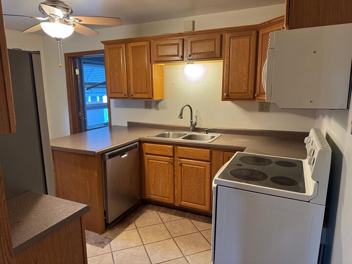 Property Photo:  238 Macarthur Street E  MN 55075 