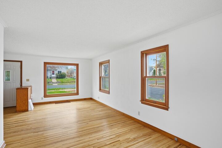 Property Photo:  5701 38th Avenue S  MN 55417 