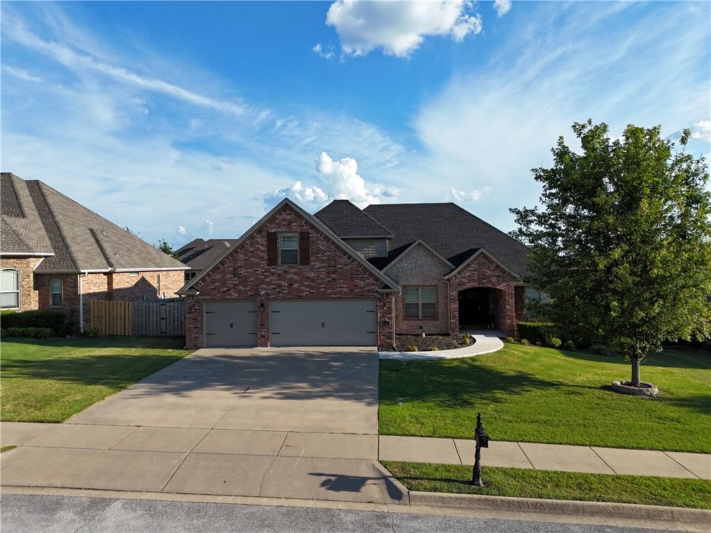 Property Photo: 8255 La Scala Avenue AR 72762