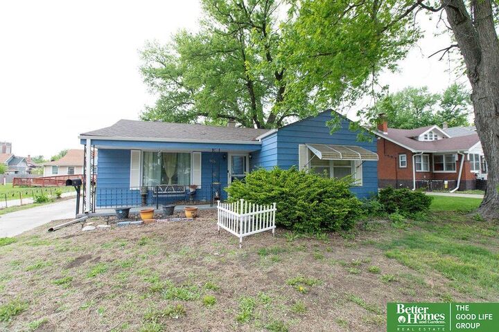 Property Photo:  5420 Florence Boulevard  NE 68110-9999 