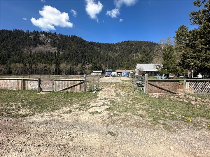 Property Photo: 3832 Summers Creek Road BC V0X 1W0