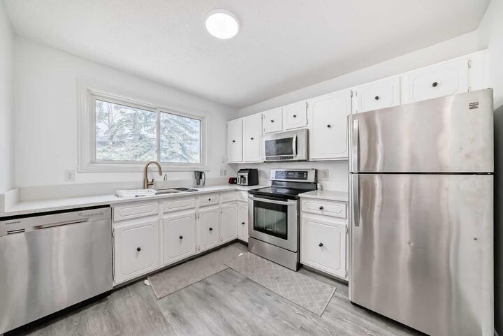 365 Whitlock Way NE — photo 1