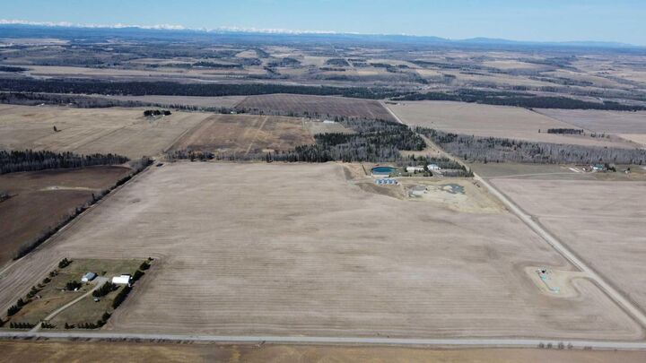 Property Photo:  5035 Township Road 334  AB T0M 1X0 