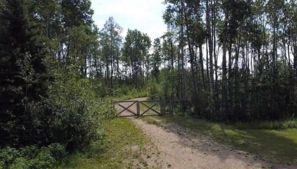 Property Photo: 842052 Range Road 241 9 AB T0H 1W0