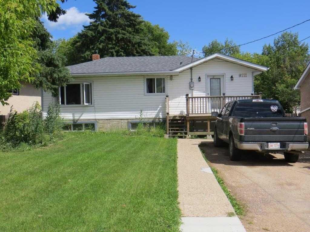 Property Photo: 9111 100 St AB T0A 2C0
