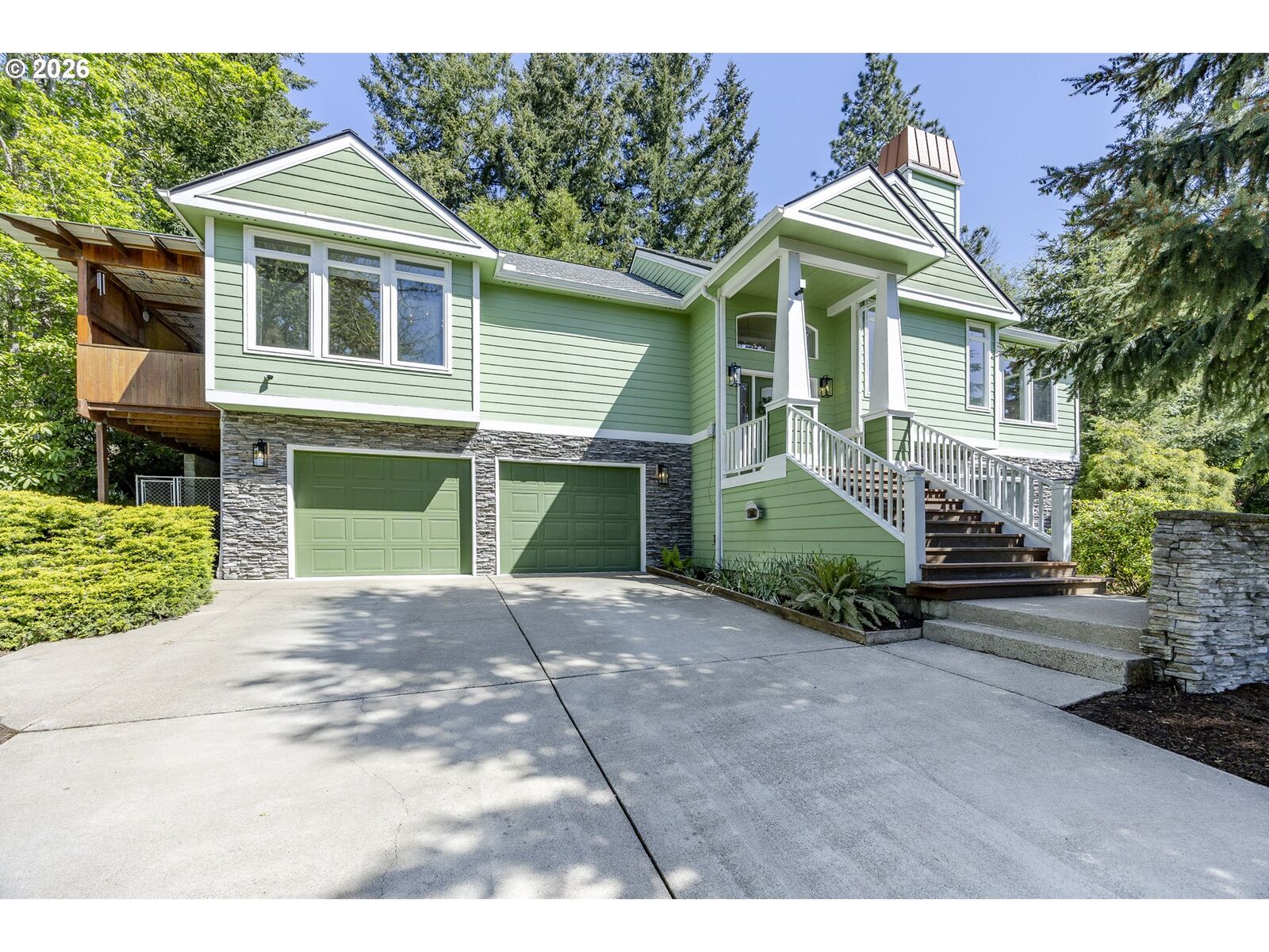 Property Photo:  111 W 52nd Ave  OR 97405 