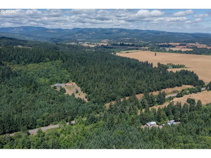 Property Photo: 7465 S Kings Valley Hwy OR 97361