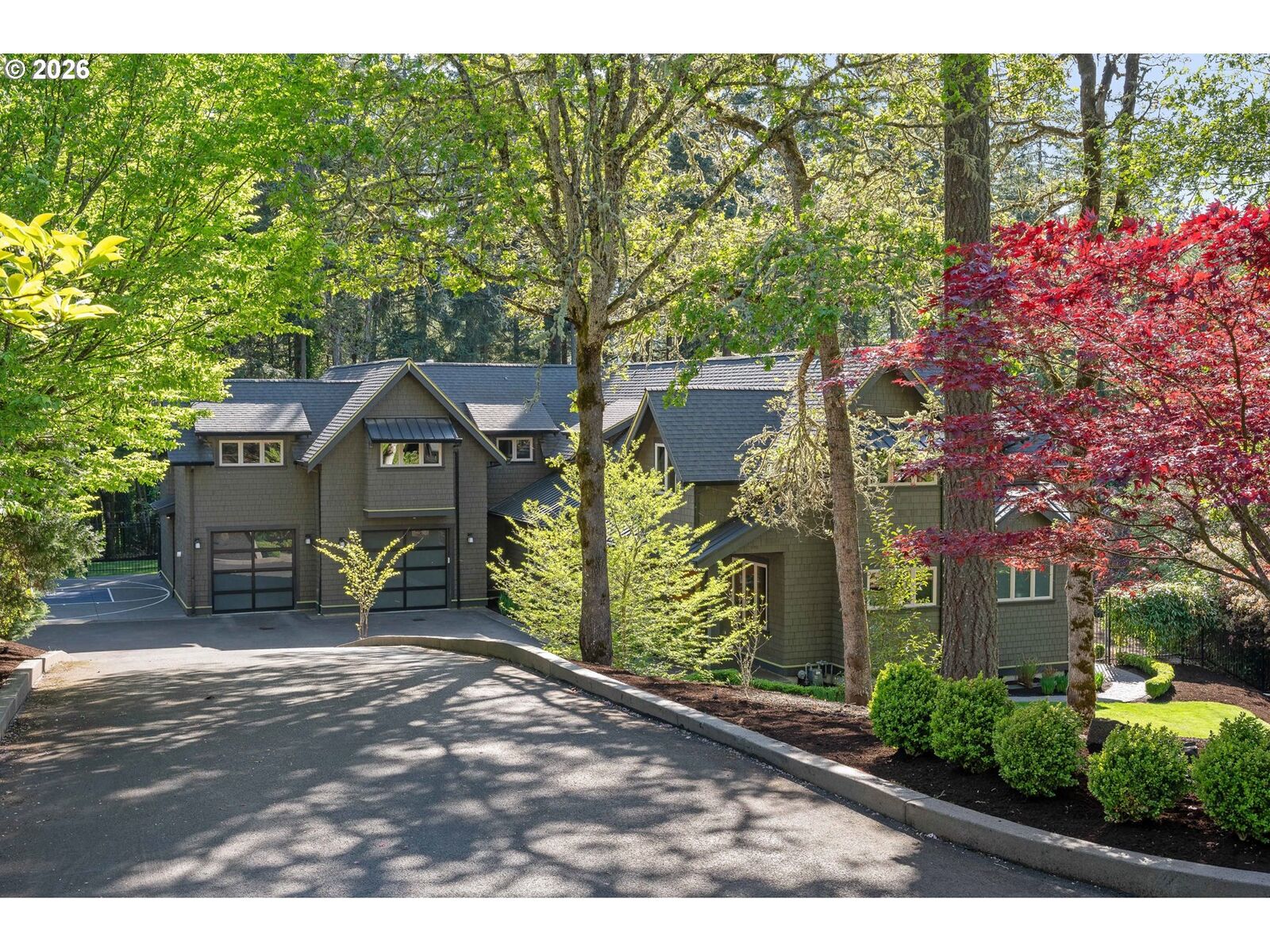 Property Photo:  2029 Why Worry Ln  OR 97405 
