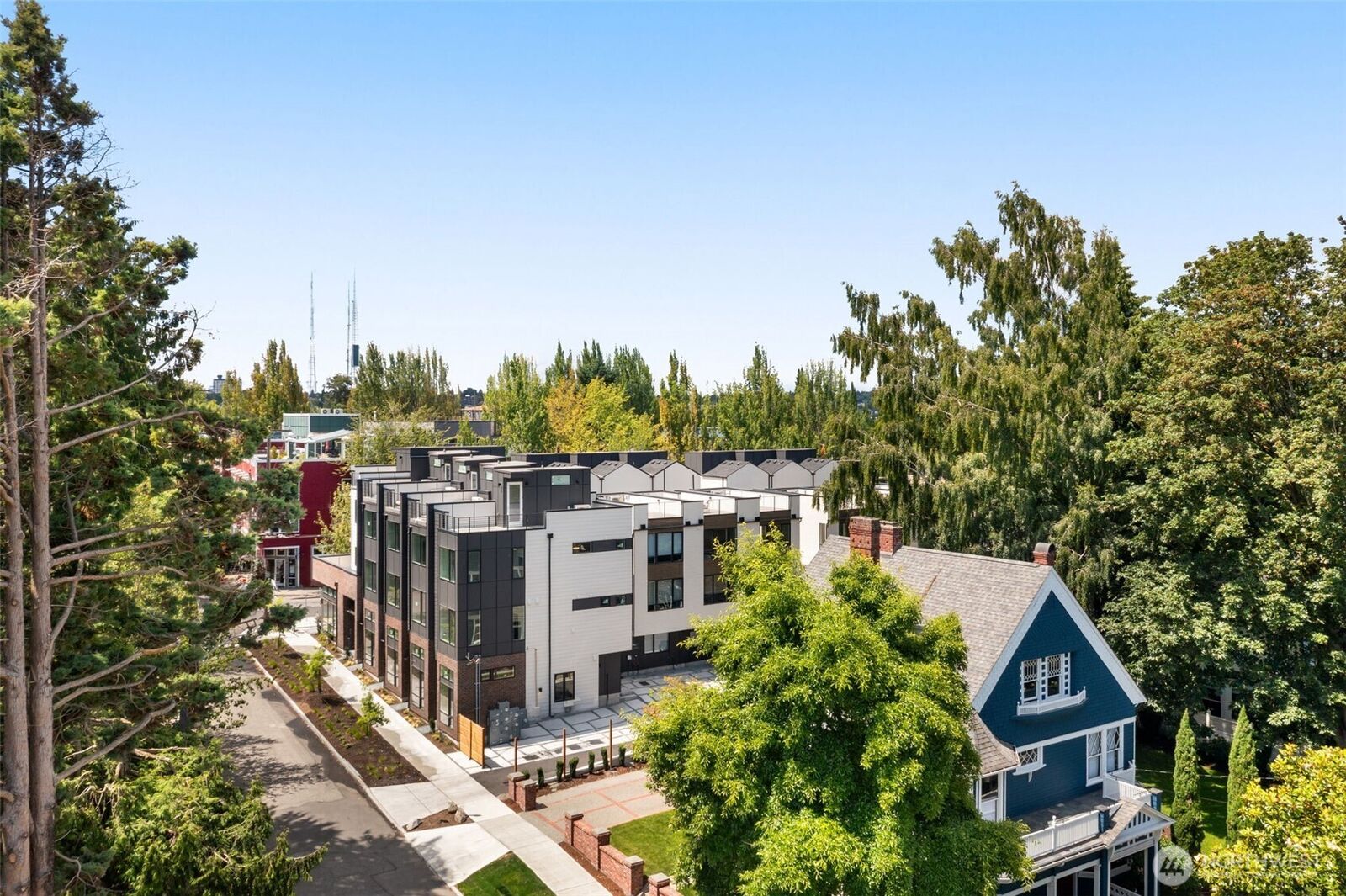 Property Photo:  1110 C  34th Avenue  WA 98122 