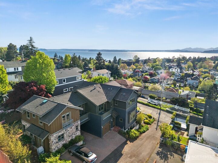 Property Photo: 3310 59th Avenue SW A WA 98116