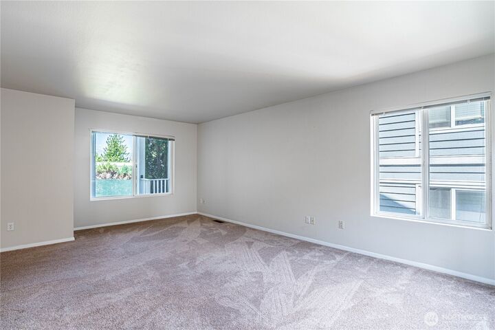 Property Photo:  433 W Webster Avenue  WA 98816 