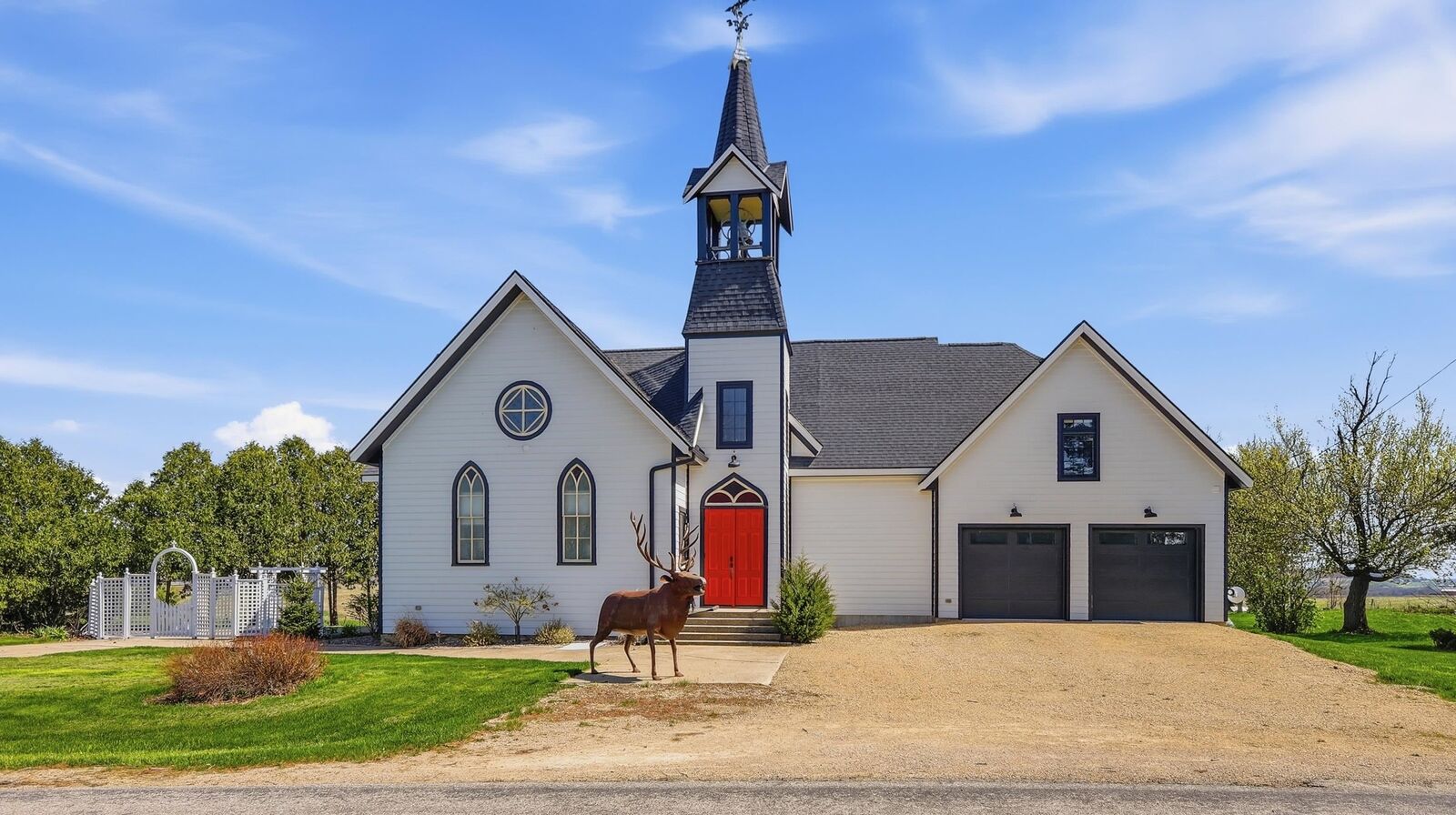 Property Photo: 6603 W Council Hill Road IL 61075