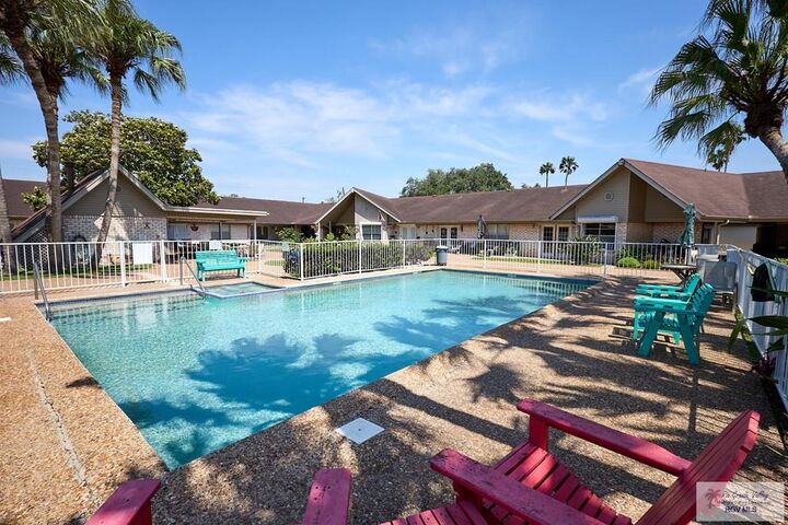 Property Photo:  1500 Palm Valley Dr W 4  TX 78552 