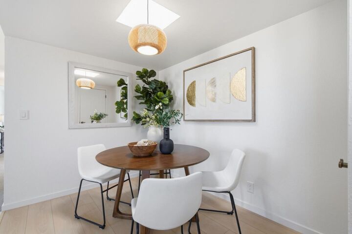 Property Photo:  115 Hobart Avenue F  CA 94402 