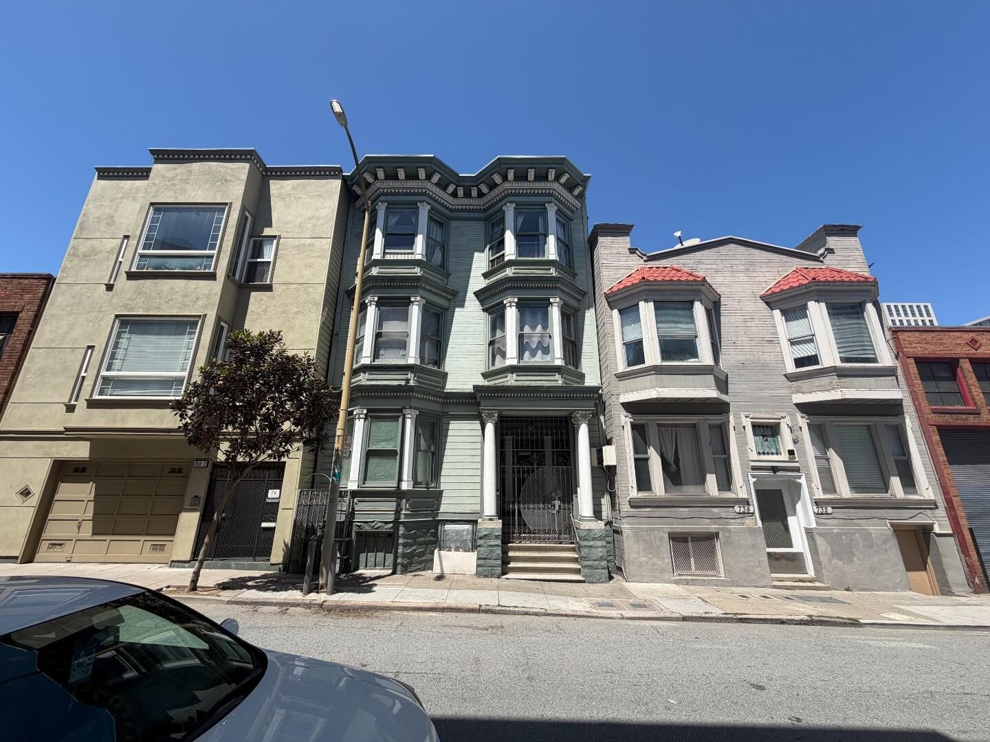 Property Photo:  738 Natoma Street  CA 94103 
