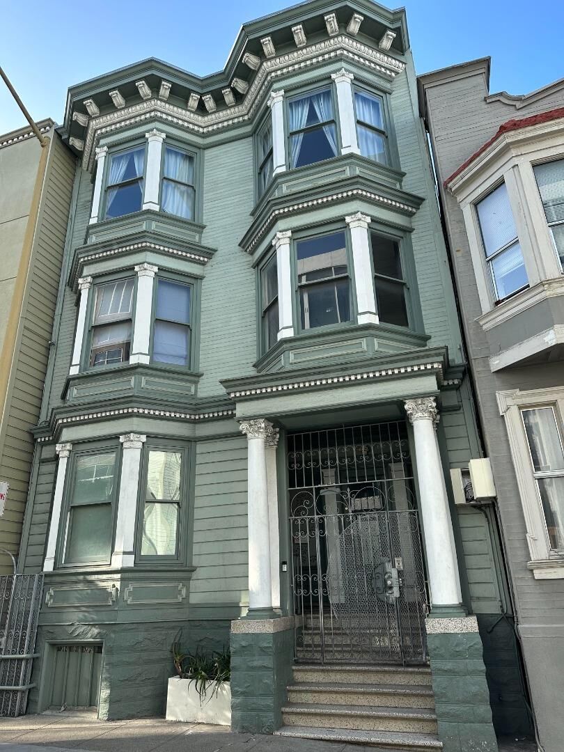 Property Photo:  738 Natoma Street  CA 94103 