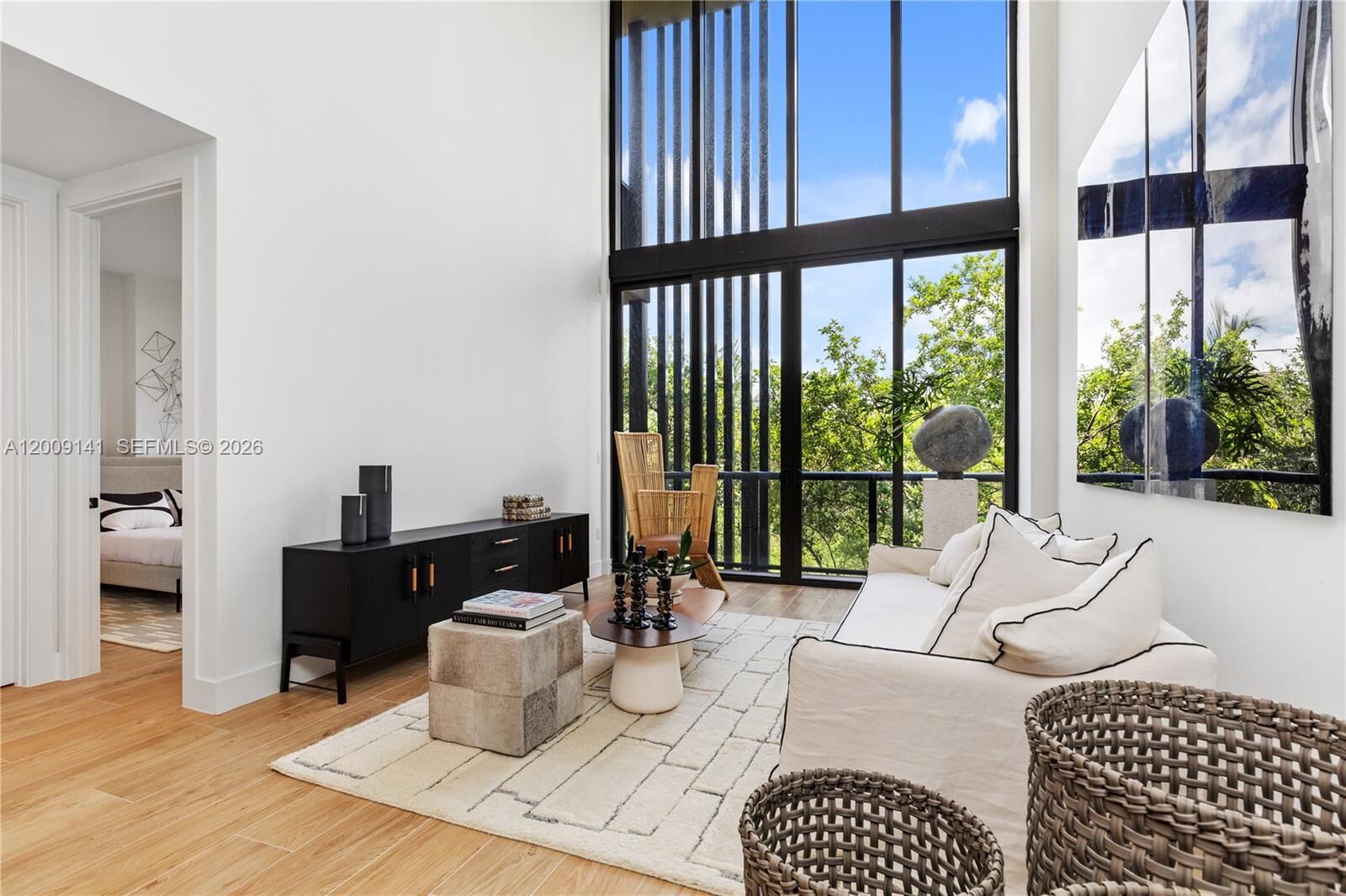 Property Photo: 3034 Oak Avenue Lph3 FL 33133
