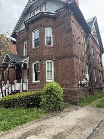 Property Photo:  26 Hungerford Street  CT 06106 