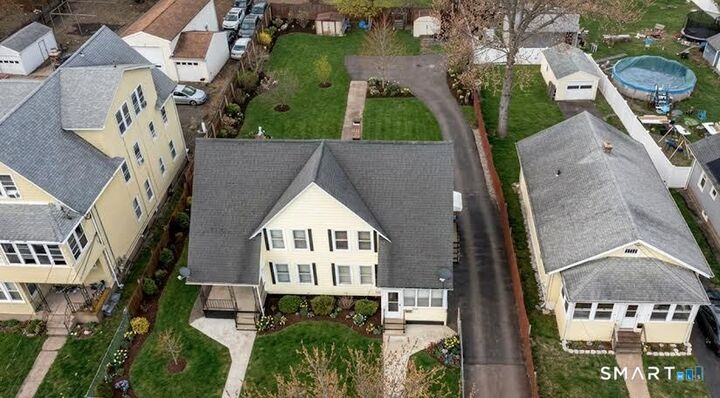 Property Photo:  79 Atwater Street  CT 06516 