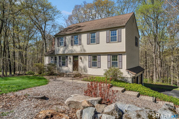Property Photo:  15 Cornfield Lane  CT 06443 