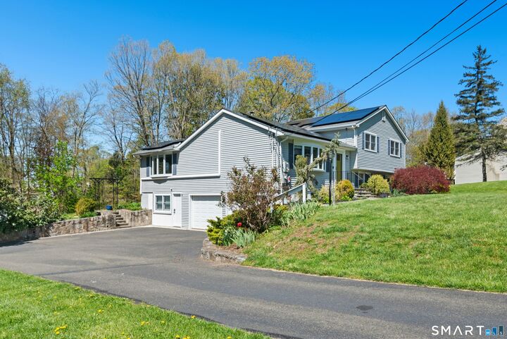 Property Photo:  8 Stony Brook Road  CT 06804 