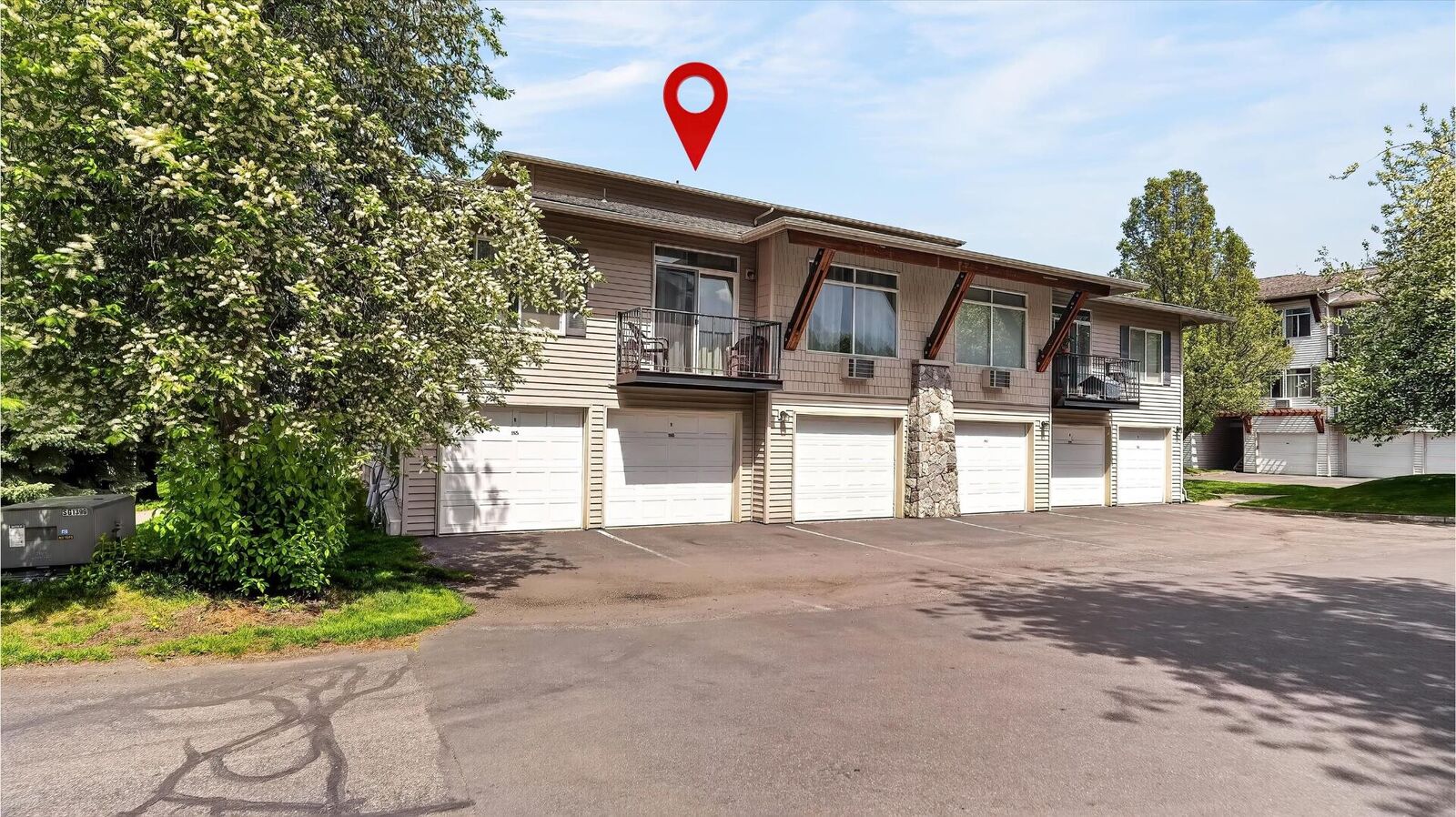 Property Photo:  22855 E Country Vista Dr 290  WA 99019 