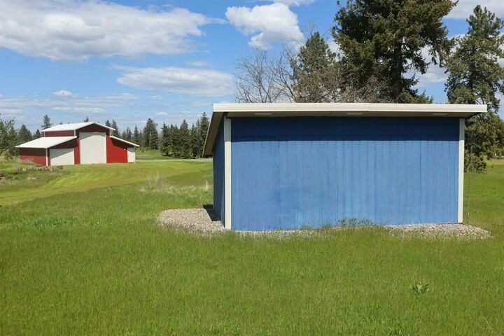 Property Photo:  Xxx Orchard Bluff Rd  WA 99003 