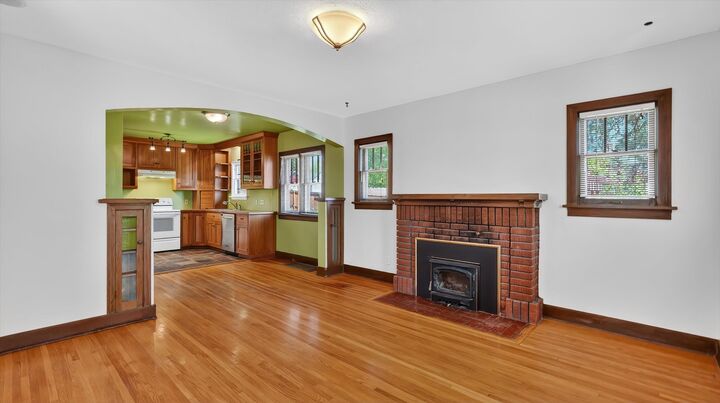 Property Photo:  3202 W Kiernan Ave  WA 99205 