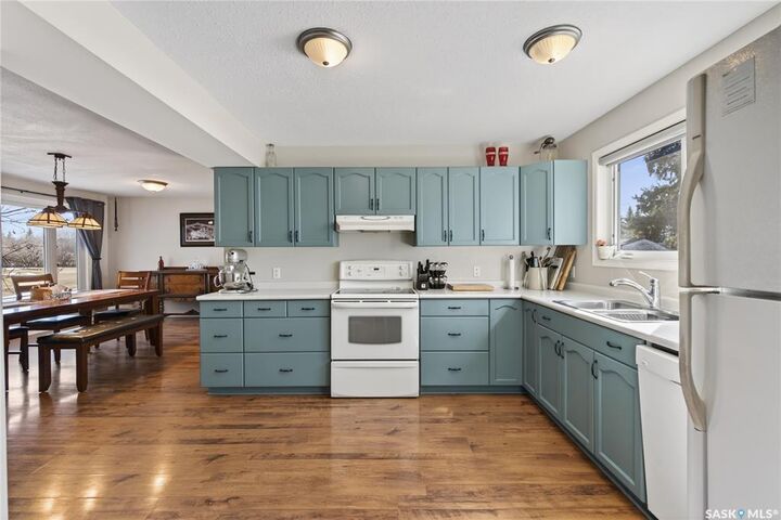 Property Photo:  149 2nd Avenue S  SK S0M 2K0 