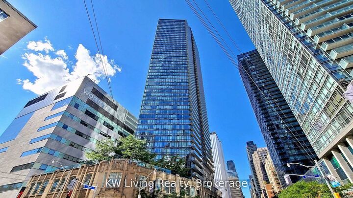 832 Bay Street 1303 — photo 1