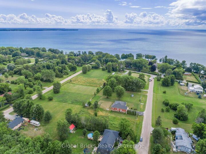 Property Photo:  2900 Warren Road  ON L0K 1B0 