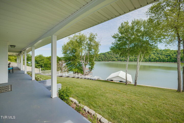 Property Photo:  136 Meredith Circle  TN 37615 