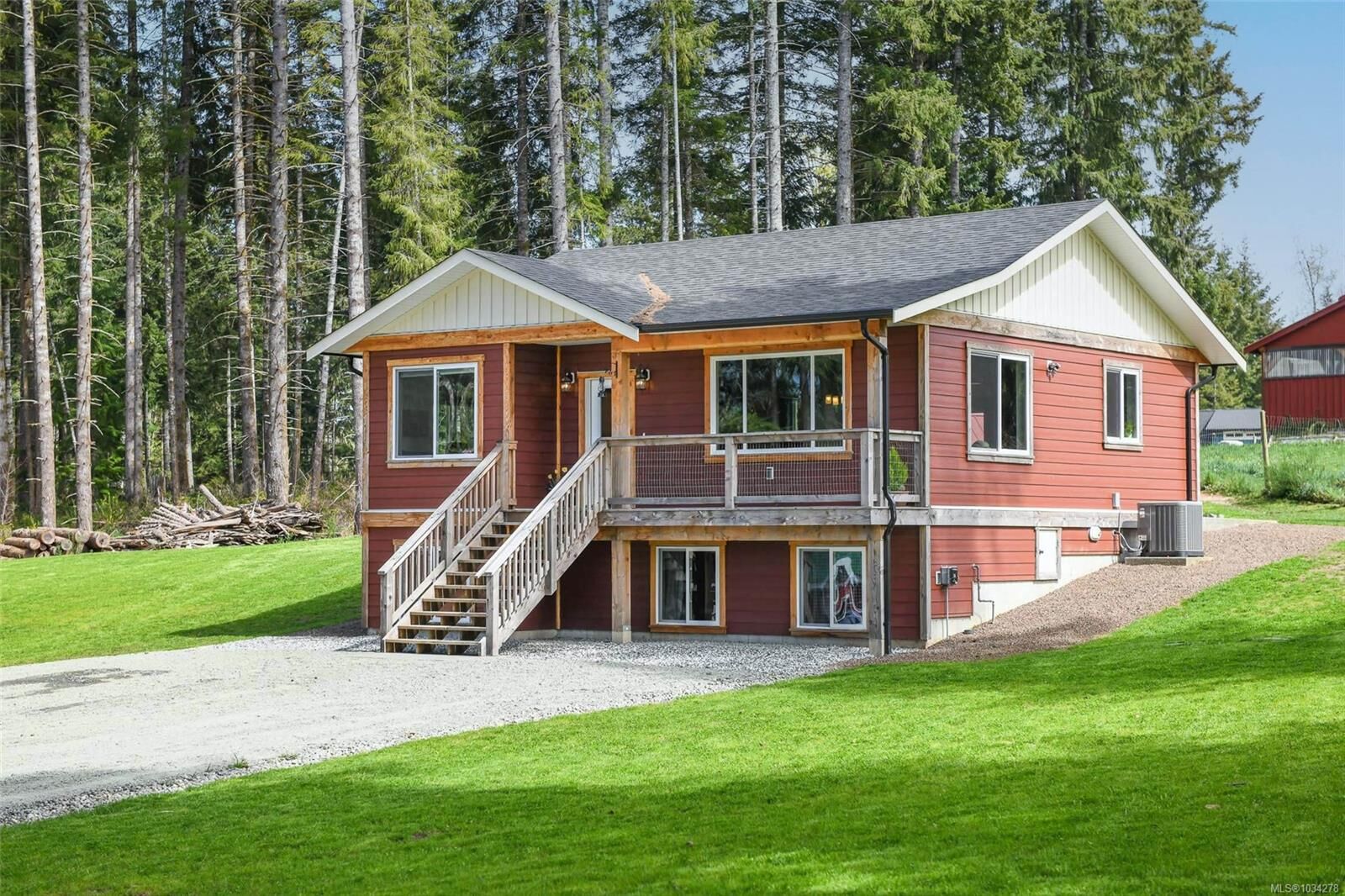 Property Photo: 7594 Island Hwy N BC V9N 1G3