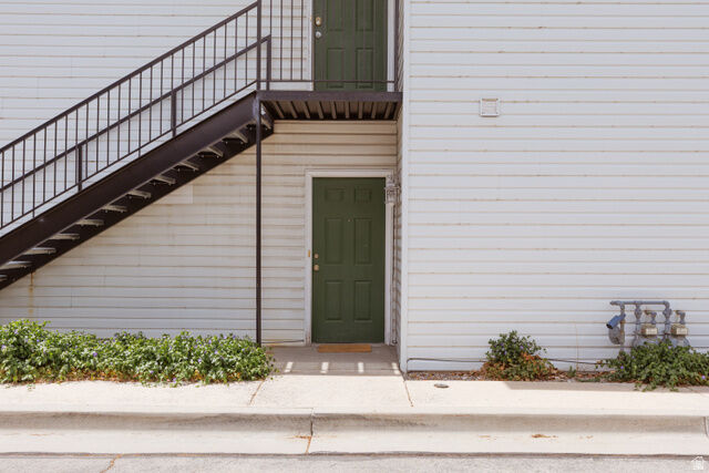 Property Photo:  260 W 400 N 1  UT 84057 