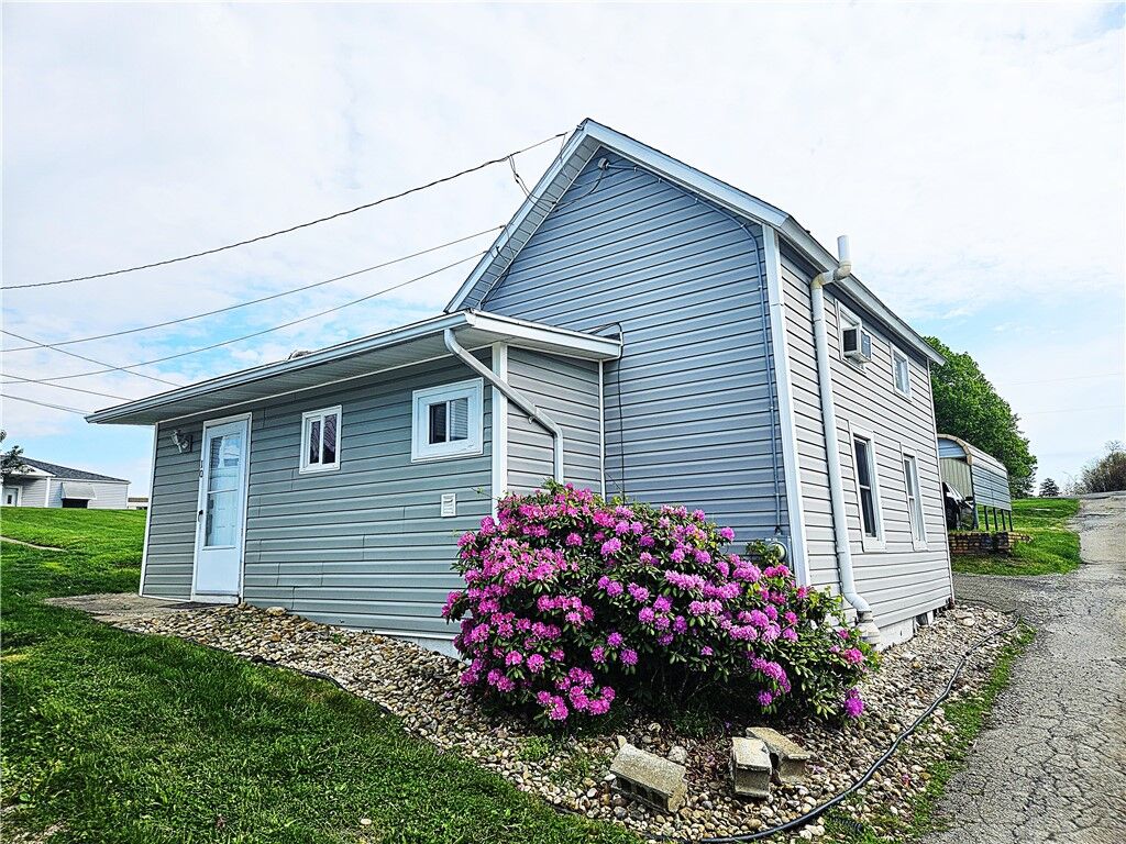 Property Photo: 10 Eggers Ave PA 15012