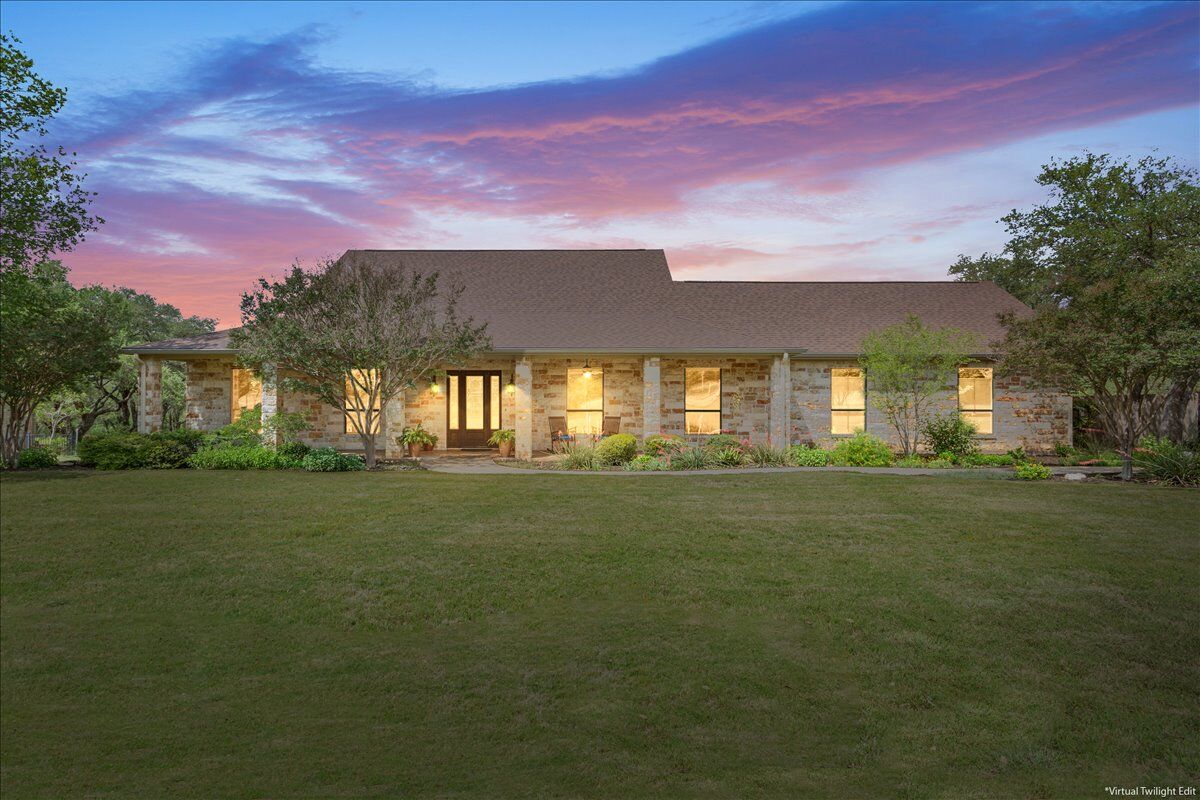 Property Photo:  110 County Road 261  TX 78633 