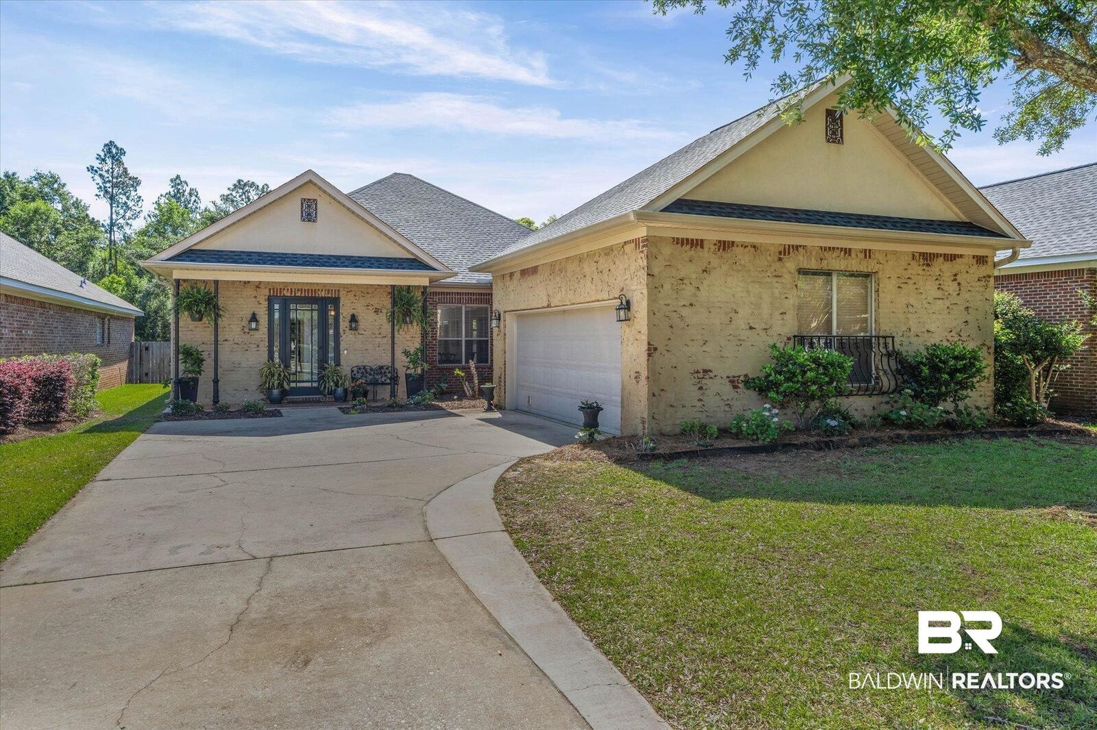 Property Photo: 448 Clubhouse Drive AL 36532