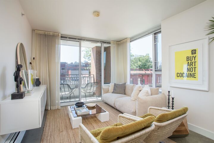 Property Photo: 231 E Pender Street 307 BC V6A 0G3