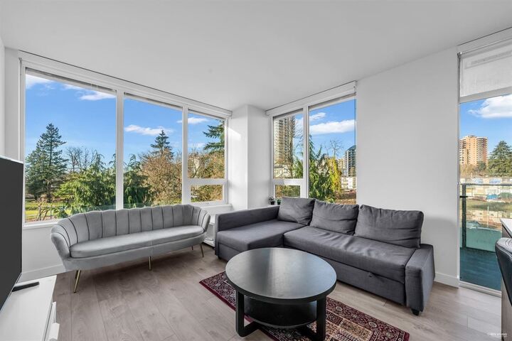 Property Photo: 6463 Silver Avenue 307 BC V5H 0K4