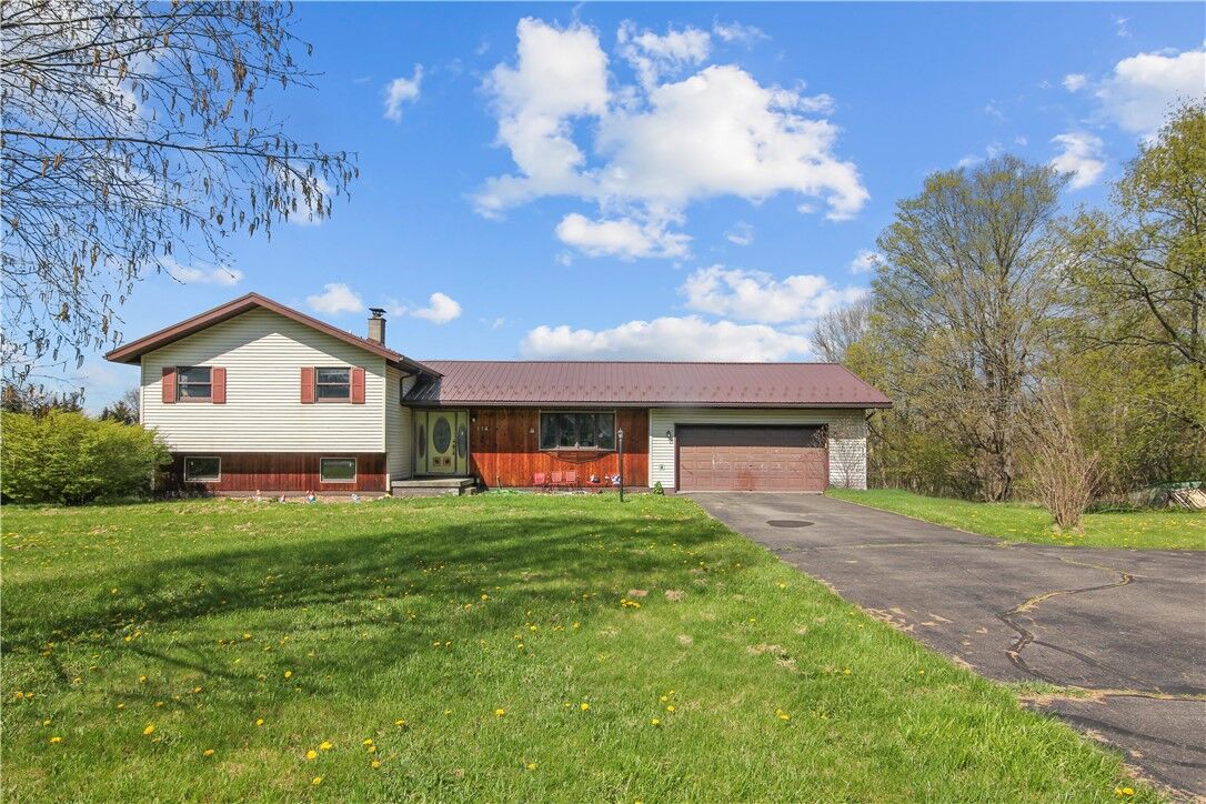 Property Photo: 114 N Applegate Road NY 14850