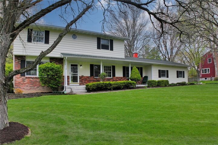 Property Photo:  118 Simsbury Drive  NY 14850 