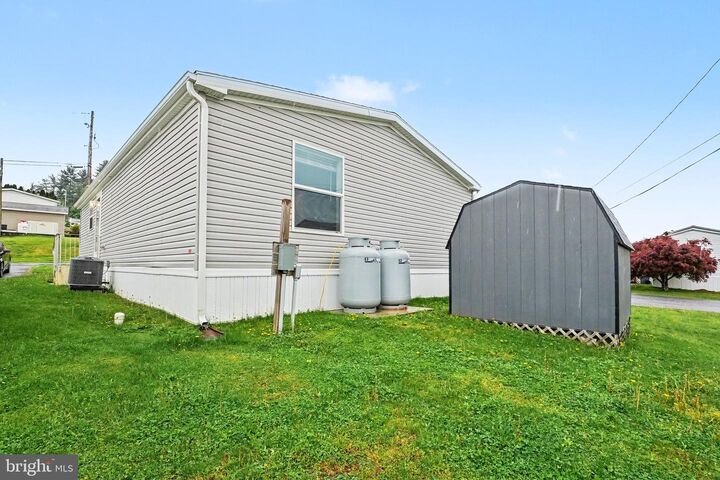Property Photo:  13 Frieden Manor C  PA 17972 