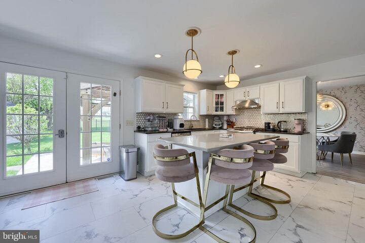Property Photo: 13 S Larkspur Drive PA 17078