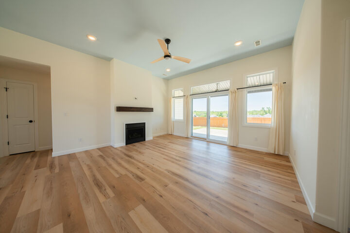 Property Photo:  708 Promenade Dr  MO 65202 