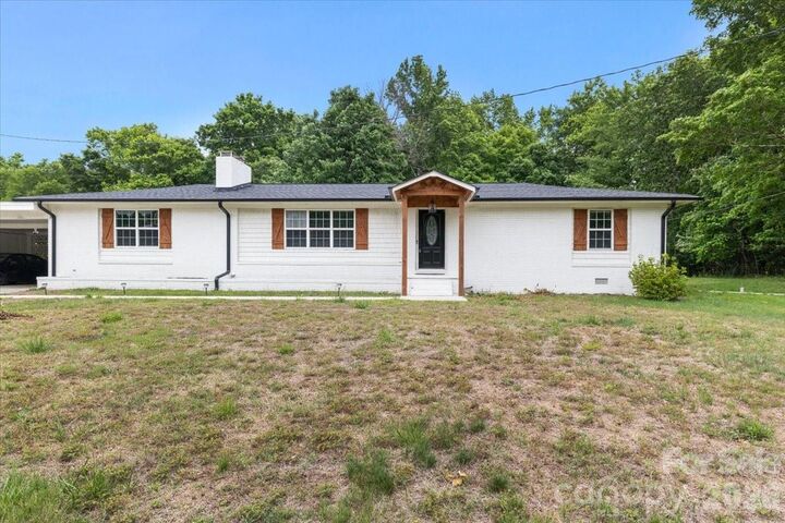 Property Photo:  691 Rich Hilton Road  NC 27360 