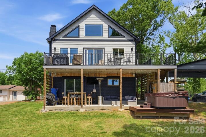 Property Photo: 4473 Ridge Street NC 28610
