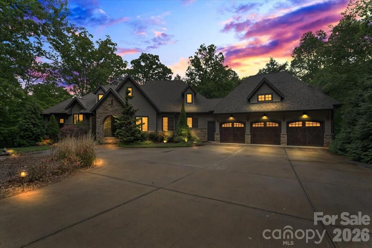 Property Photo:  625 Ennis Road  NC 28173 
