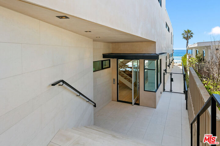 Property Photo:  31224 Broad Beach Rd  CA 90265 